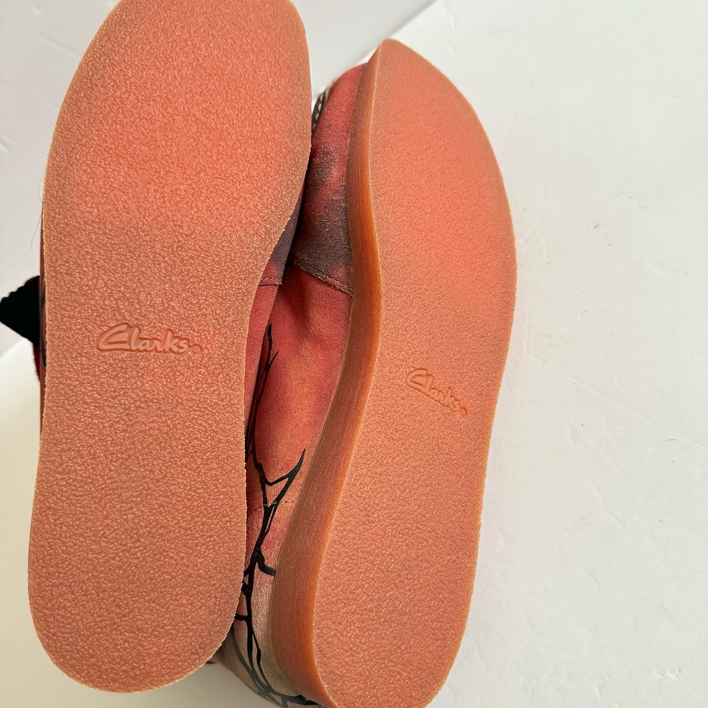 Stranger Things x Clarks Original Wallabee Evo Hellfire Club Shoes Men’s size 13 - Picture 9 of 13